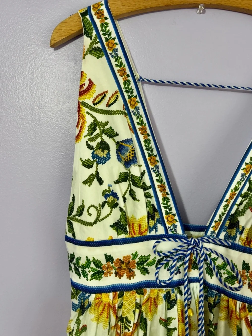 NWT FARM Rio Emily Tapestry Deep V-neck Floral Print Midi Dress SZ SMALL RV $260 - Picture 8 of 16
